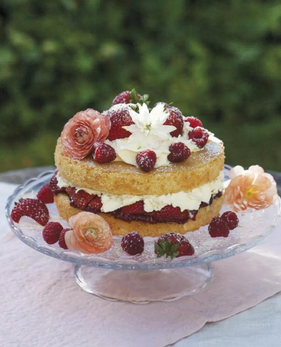 Victoria Sponge Cake - Edible Seattle