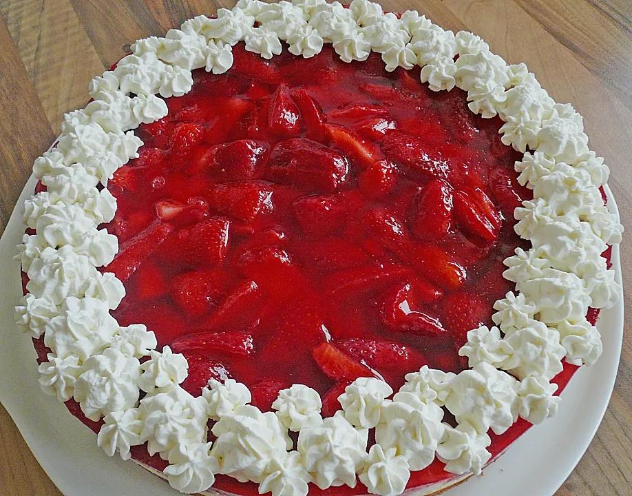 Kuchen &amp; Torten Rezepte: Erdbeer Kuchen mit Vanillecreme