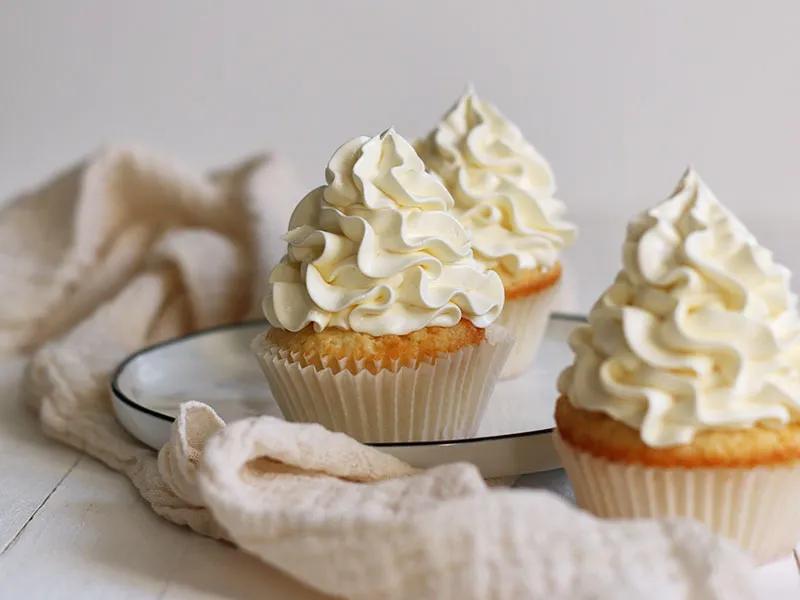 Vanilla Cupcakes with Vanilla Buttercream | Bake to the roots