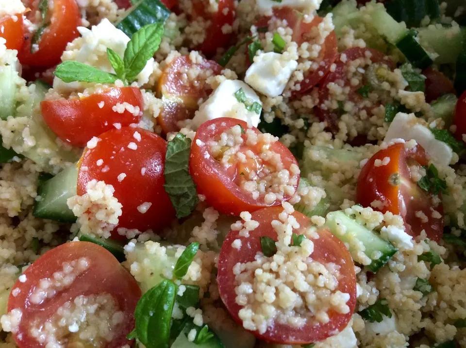 Couscous - Salat mit Tomaten und Feta von ellmi1505 | Chefkoch.de