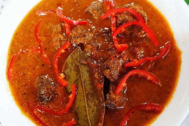 Ein exotisch-scharfes Rindfleisch-Curry der besonderen Art - Rendang ...