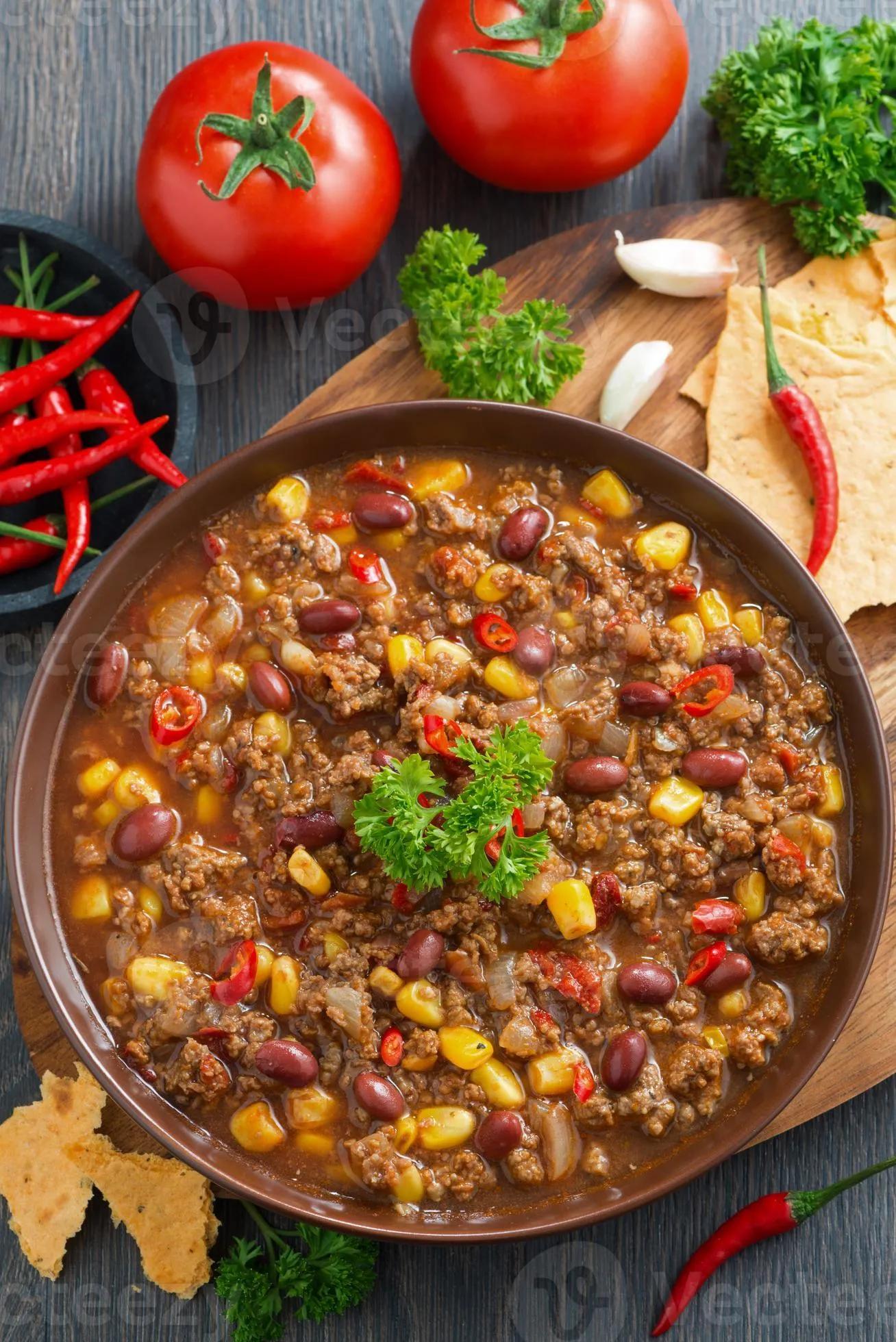Mexican dish chili con carne, top view 733734 Stock Photo at Vecteezy