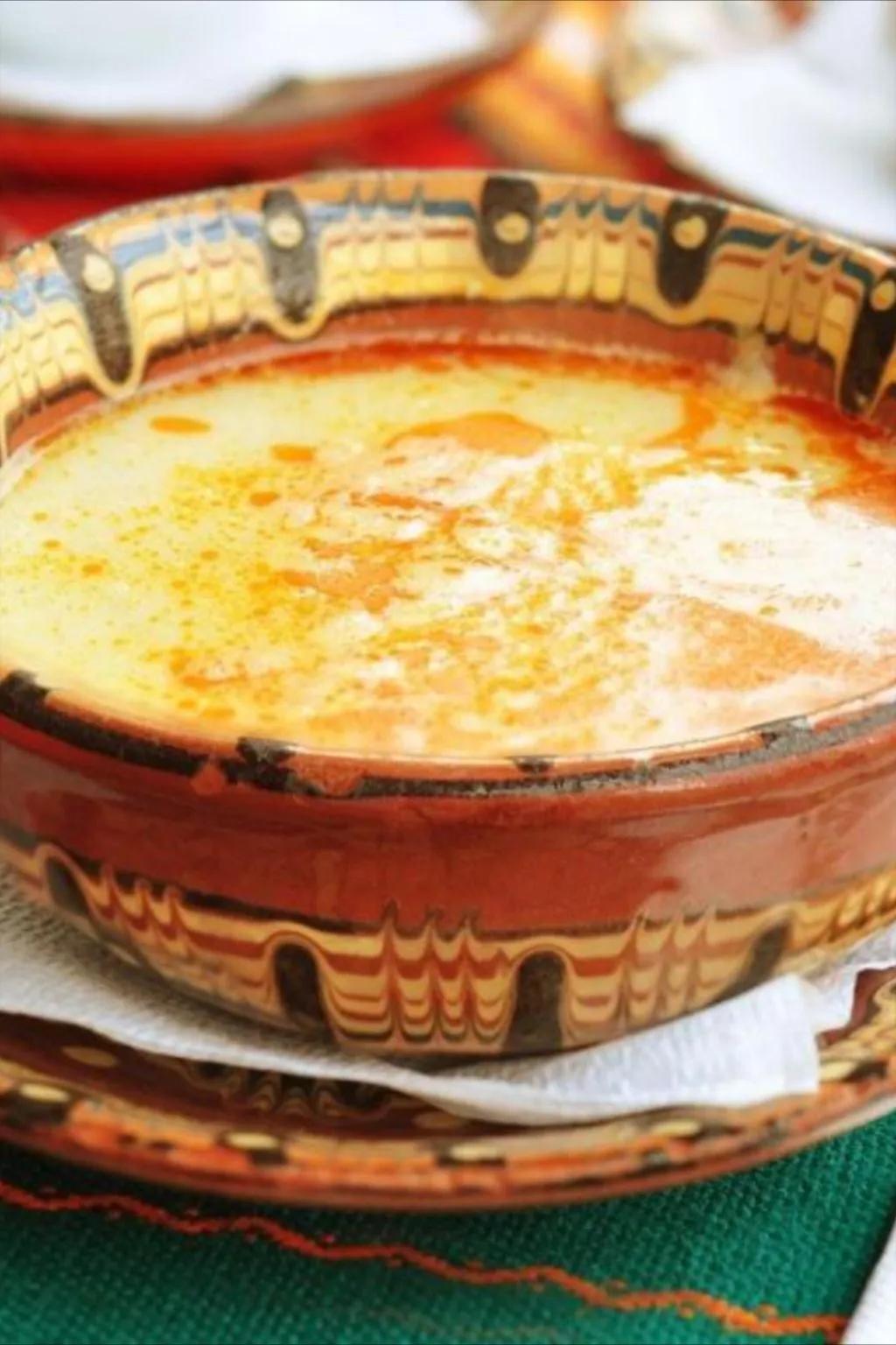 Nahrhafte Shkembe Chorba Suppe – Bulgarische Kuttelsuppe | Rezept ...