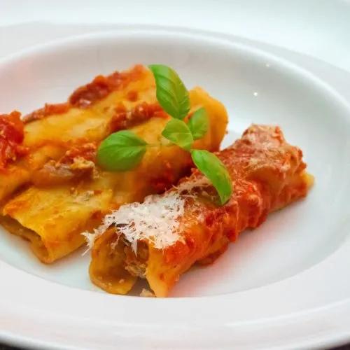 Cannelloni Rezept - gefüllt mit Hackfleisch | tastybits.de