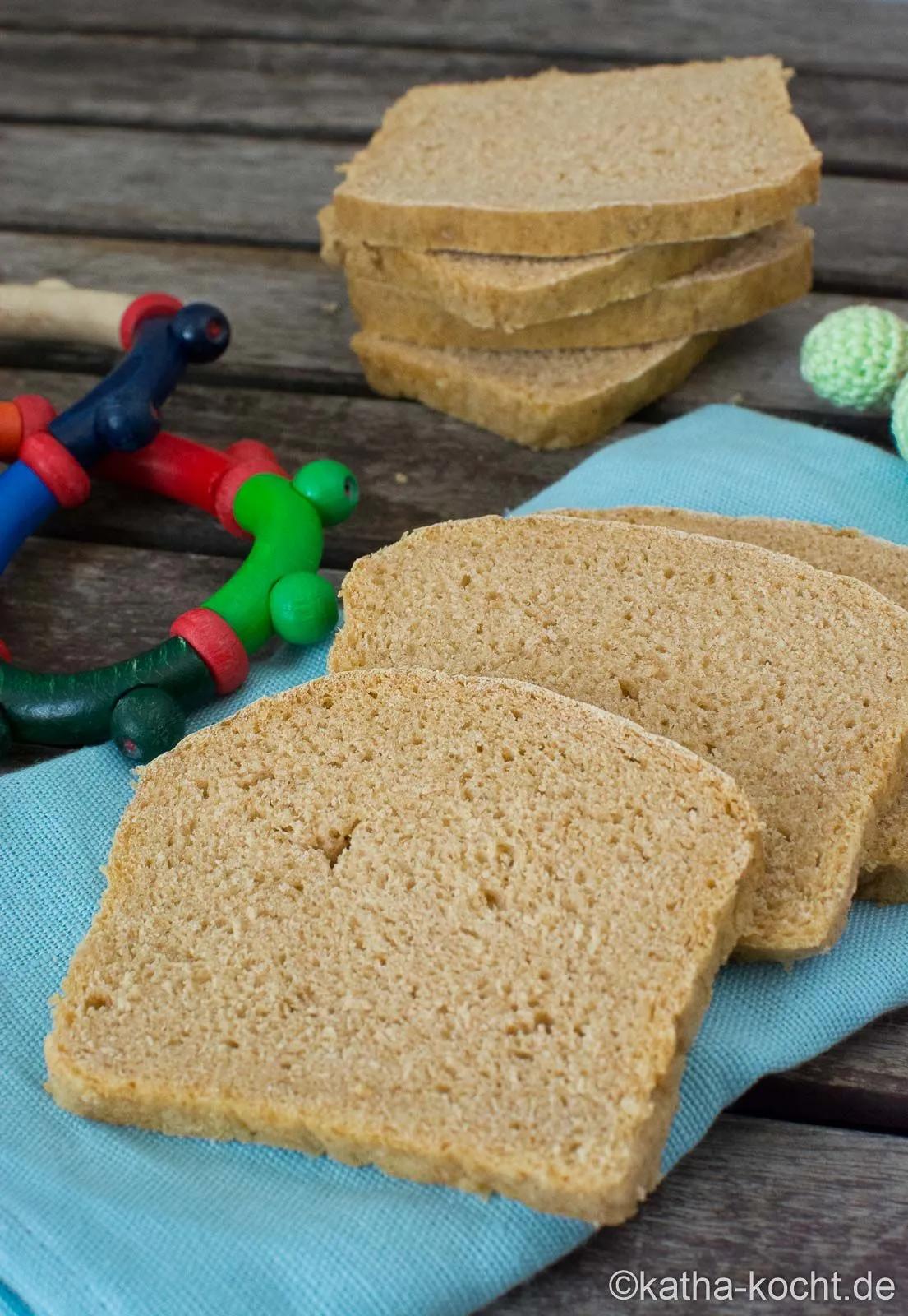 Brot für Babys selber backen - ohne Salz und Zucker - Katha-kocht ...
