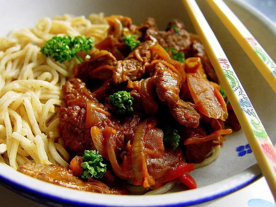 Chinesisches Rindfleisch mit Knoblauch von Dialog | Chefkoch | Rezept ...
