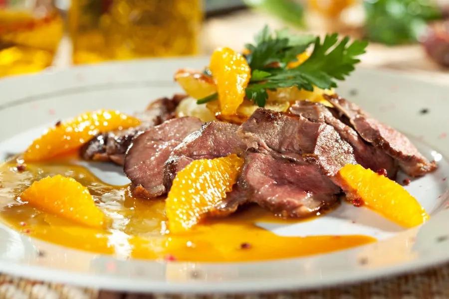 Gebratene Entenbrust Mit Orangensauce — Rezepte Suchen