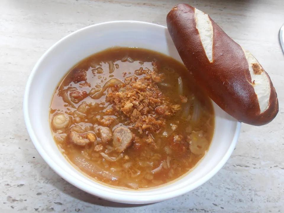 Schnelle Zwiebelsuppe von rezisam | Chefkoch.de