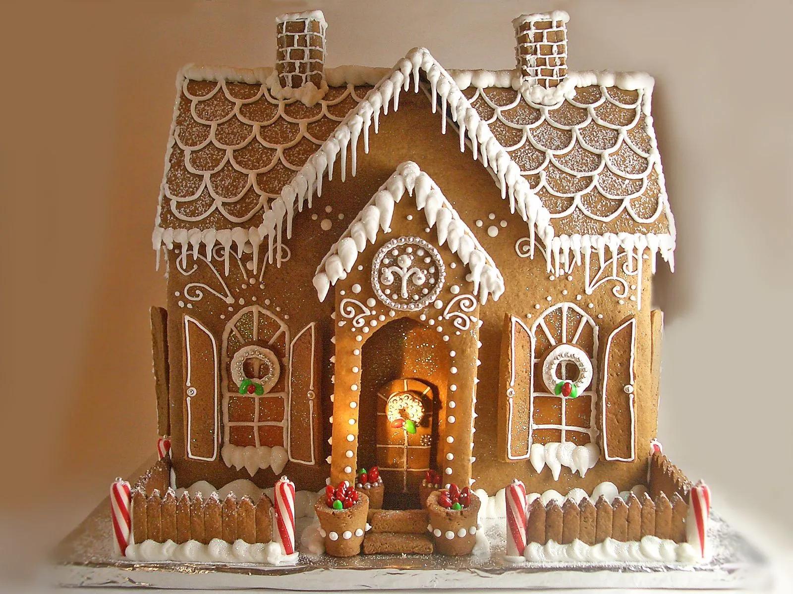 Gingerbread House- 2010 | Gingerbread, Gingerbread house, Christmas ...