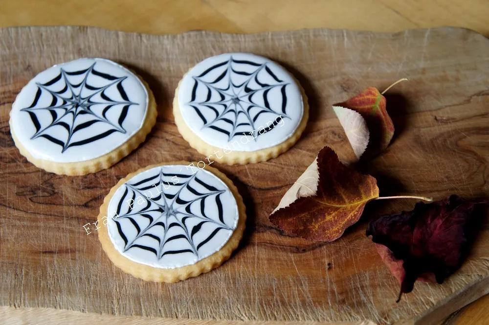 Spinnen-Kekse ♥ Spider Cookies DIY - Halloween - Frau Paulus Tortendrang