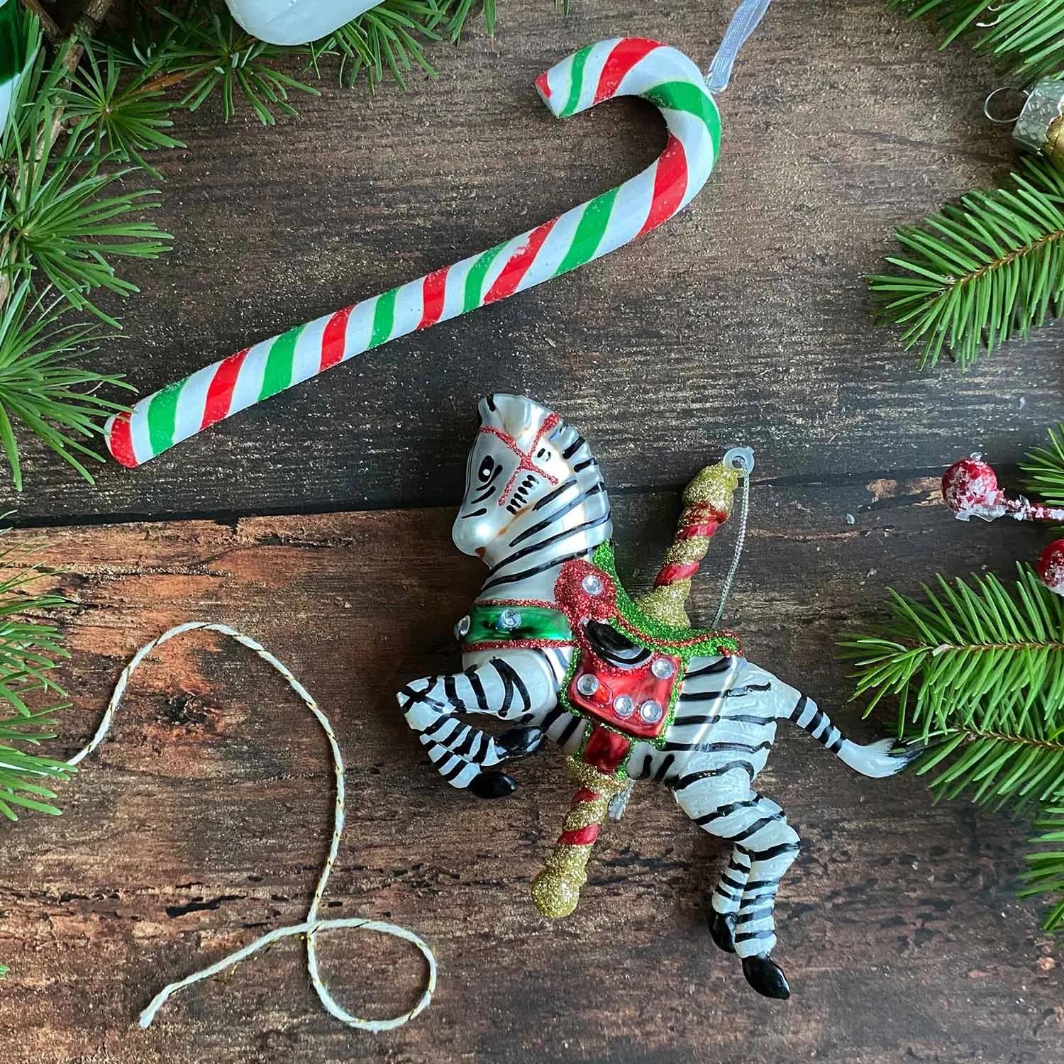 Weihnachtsbaumschmuck Karussell Zebra | It&amp;#39;s all about Christmas