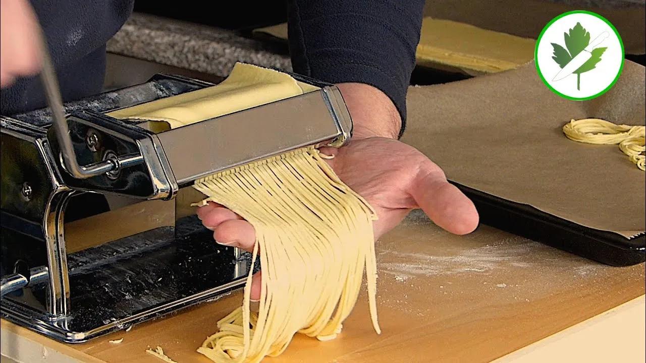 Frische Nudeln aus Hartweizengrieß einfach selber machen #Pasta - YouTube