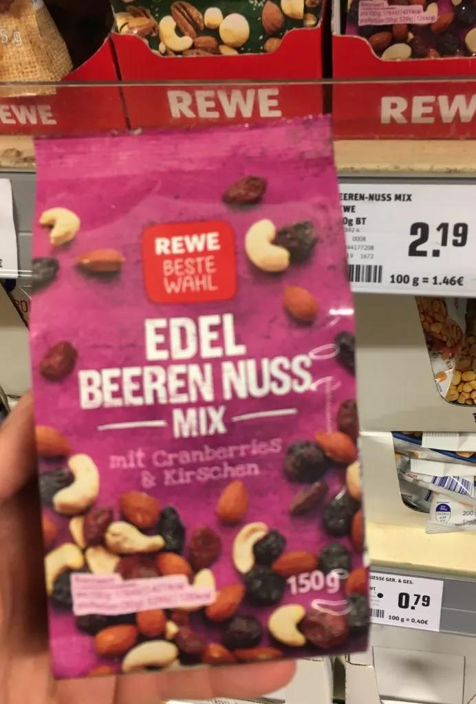 Rewe Beste Wahl Edel Beeren Nuss-Mix mit Cranberries und Kirschen ...