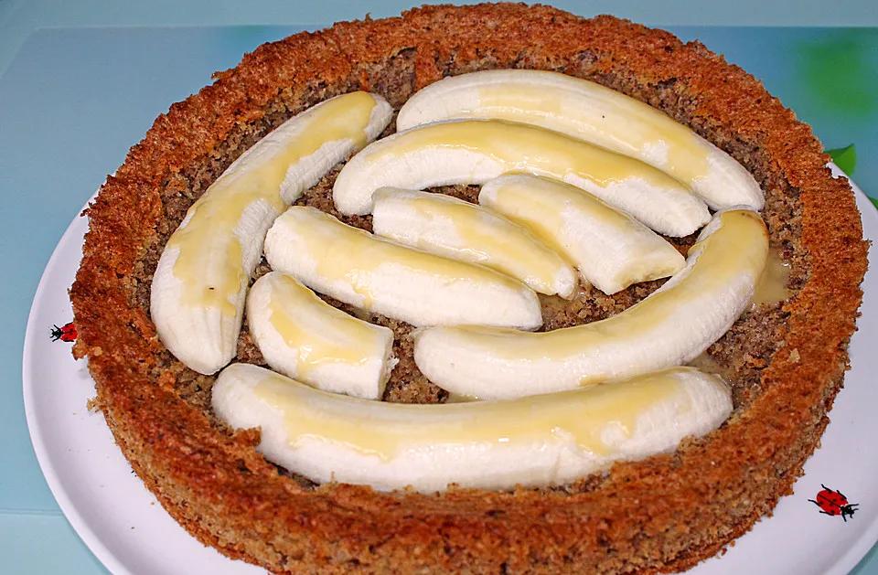 Bananen - Split - Torte mit Eierlikör von toewerlaenderin | Chefkoch
