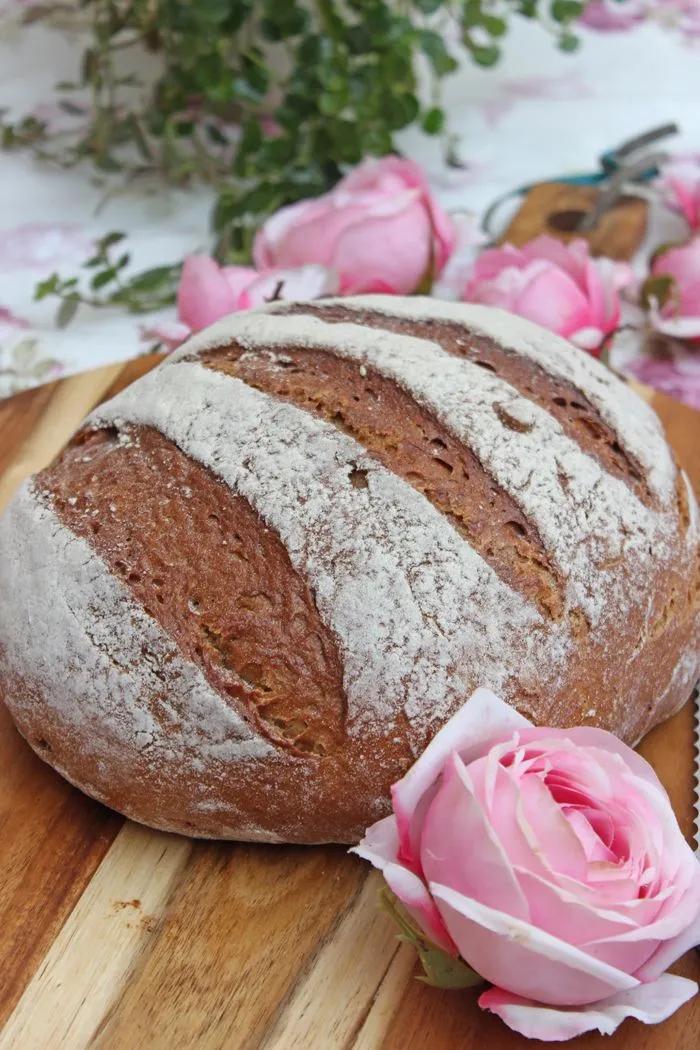 Frisch duftendes Brot ist köstlich, aber beim Bäcker nur mit sehr gutem ...