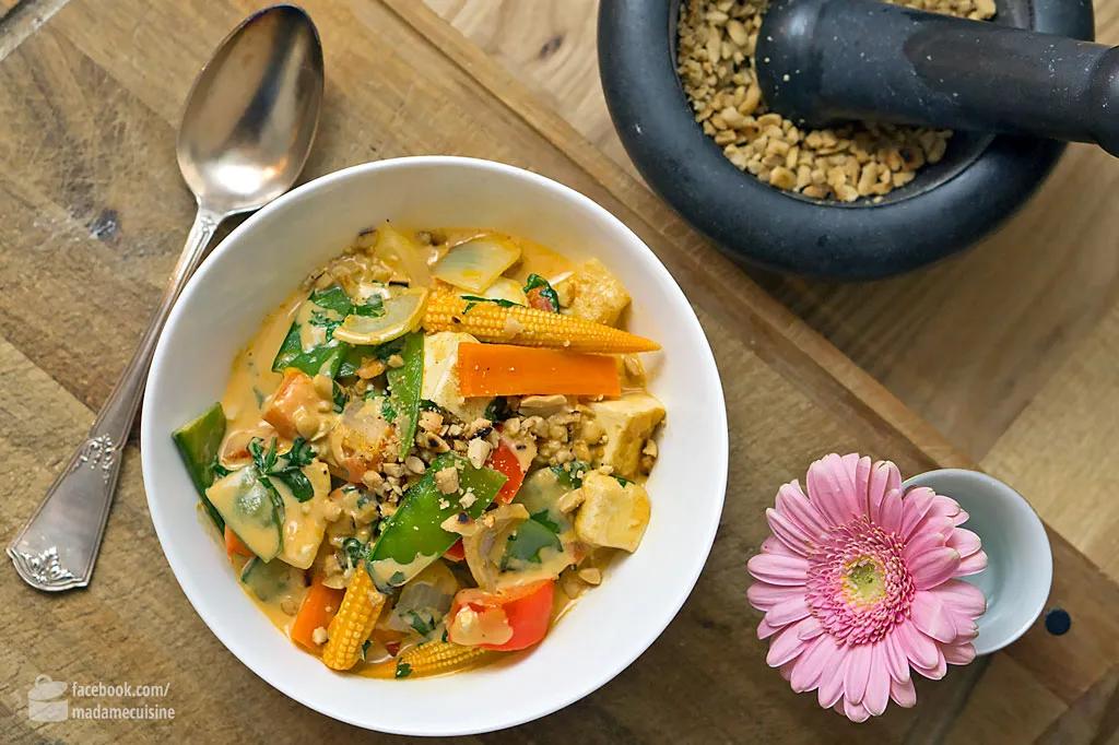 Rotes Thai Curry vegetarisch (mit Tofu) - Madame Cuisine