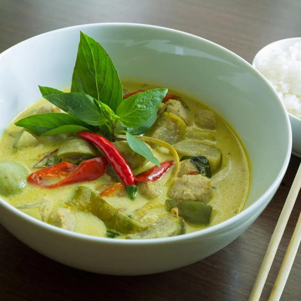 Grünes Thai-Curry | BRIGITTE.de
