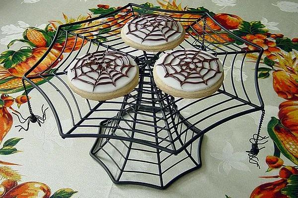 Spinnennetz - Kekse von Pumpkin-Pie | Chefkoch