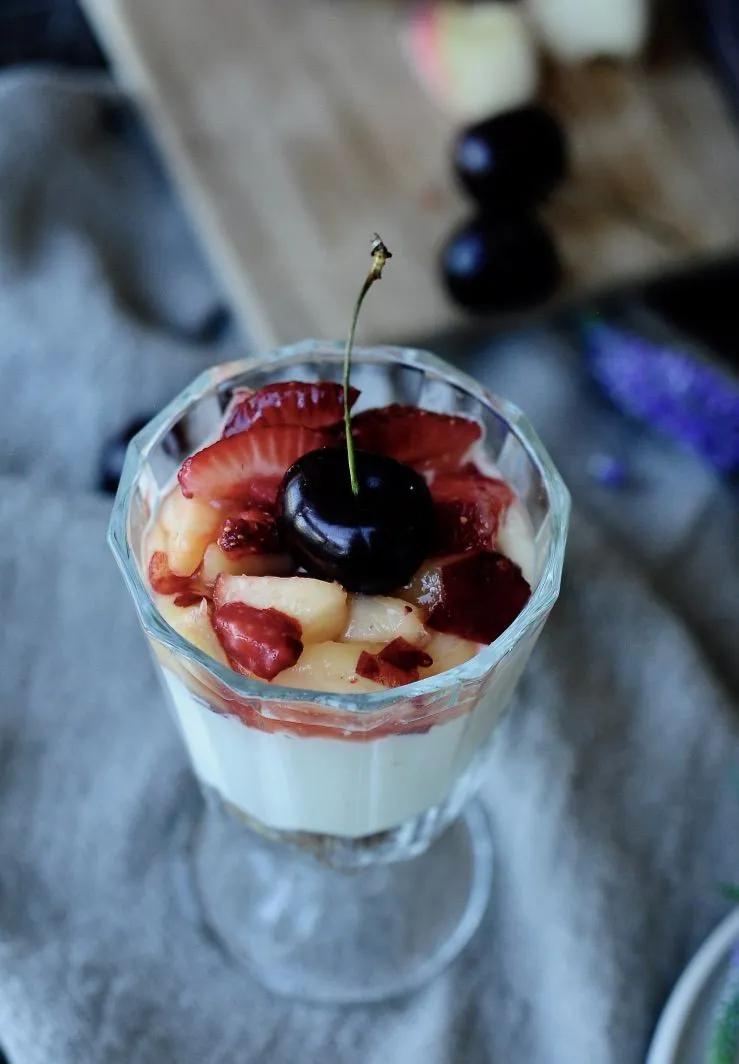 Gesunder Cheesecake im Glas | Lebensmittel essen, Früchte, Lecker