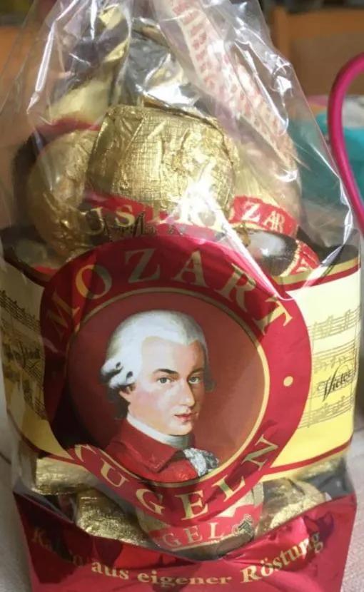 Austria Mozart Kugeln - kalorie, kJ a nutriční hodnoty ...