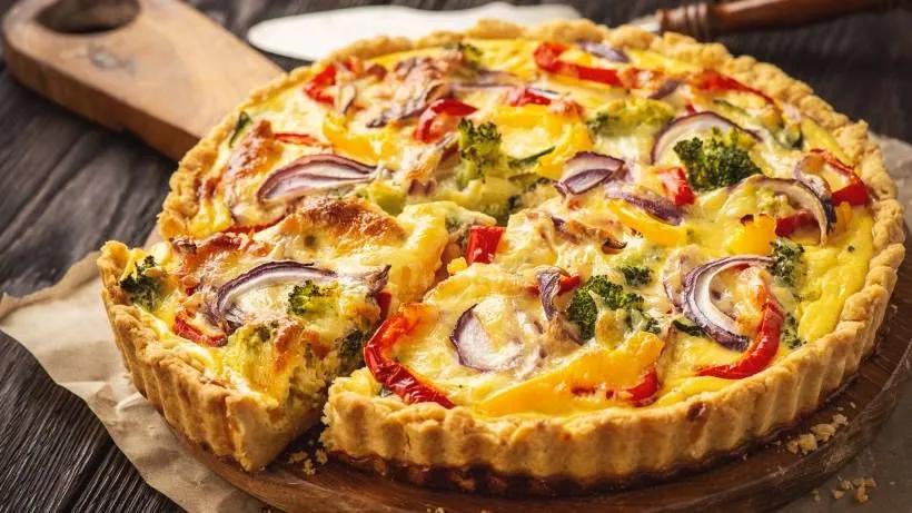 Deftige Gemüse-Quiche mit Paprika &amp; Brokkoli | Rezept | Rezepte, Quiche ...