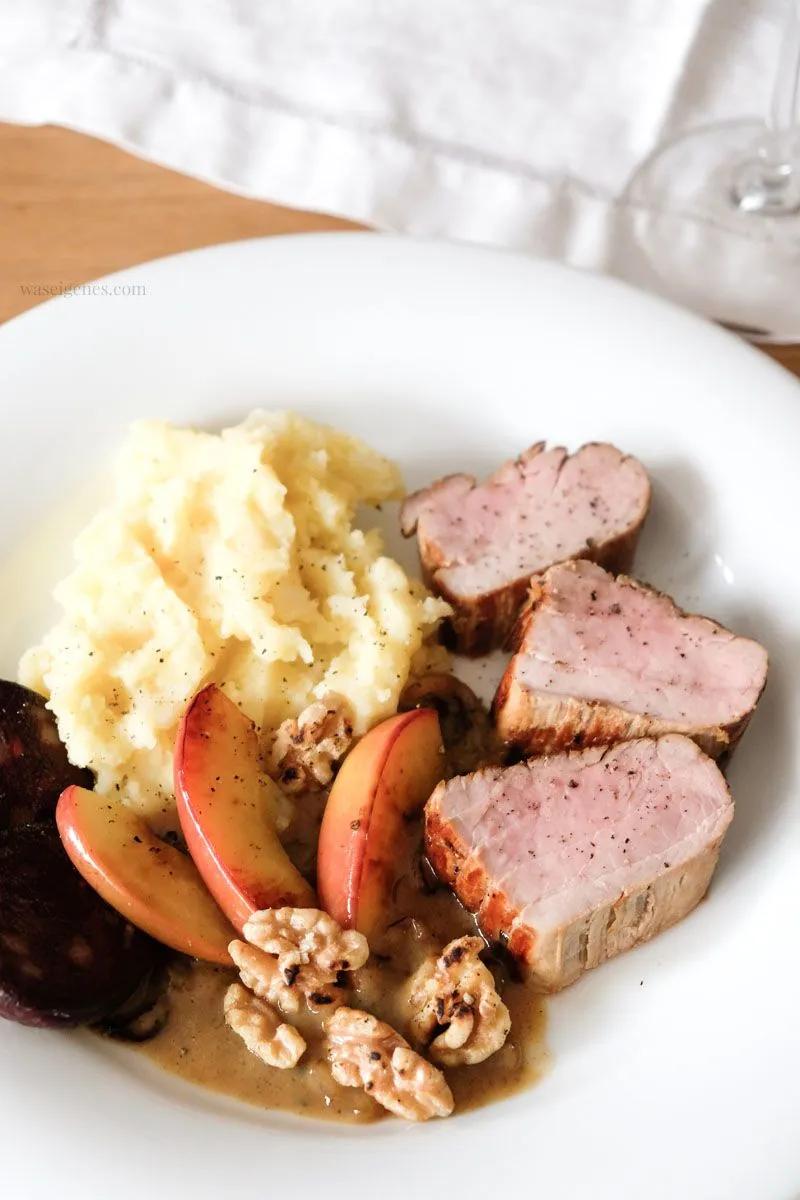 Schweinefilet mit Sellerie-Kartoffelpüree und Quitten-Senf-Sößchen ...