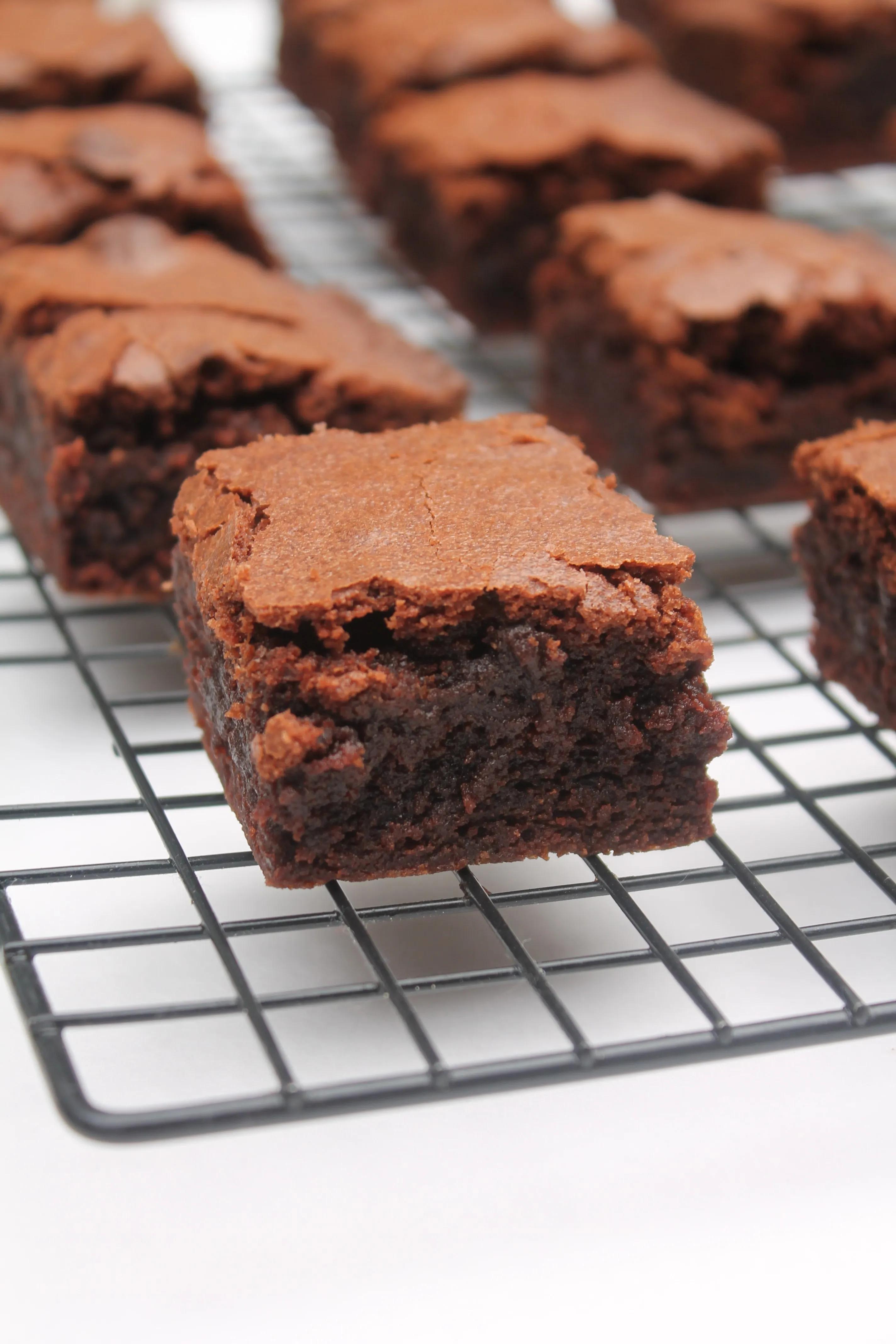 Homemade Brownies from Scratch | I Heart Recipes