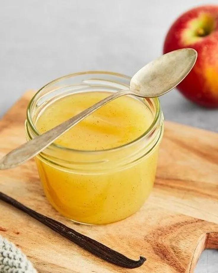 Einfaches Apfelmus – schnell selber machen – Omas Rezept ...