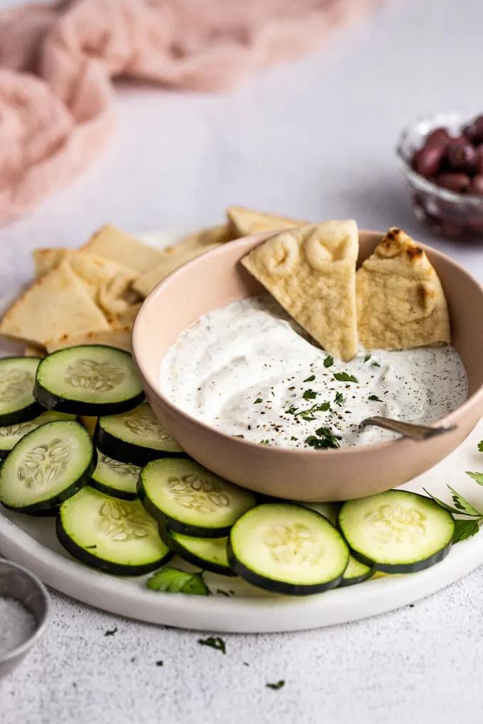 Easy 5-Minute Tzatziki Sauce (Without Cucumber) - Easy - 5 Minutes ...
