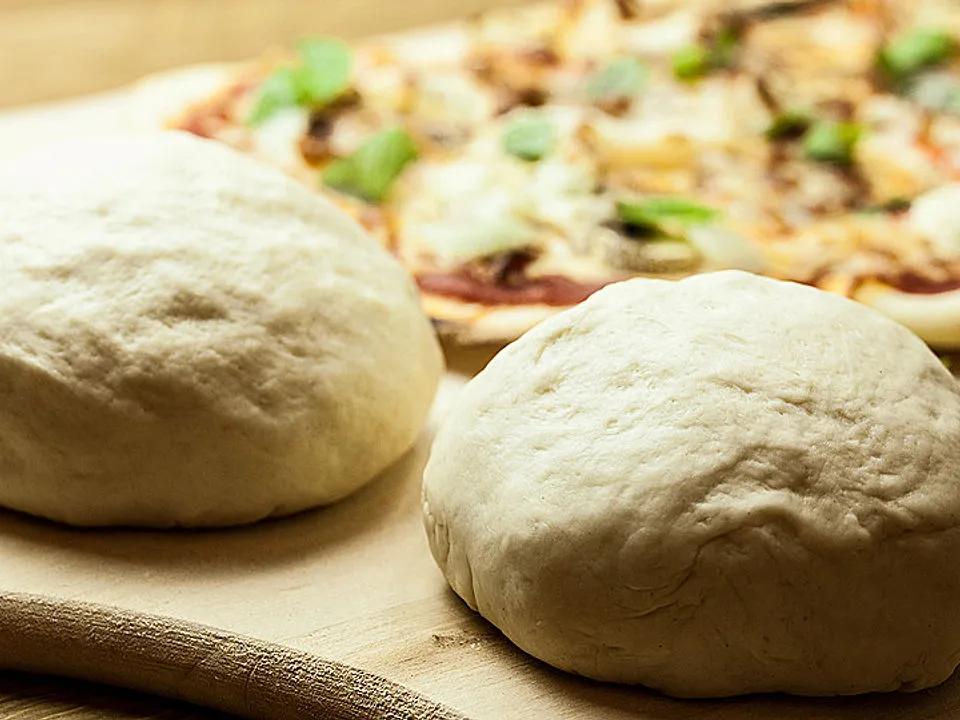 Pizzateig - schnell, einfach &amp; lecker von yasiliciousDE| Chefkoch