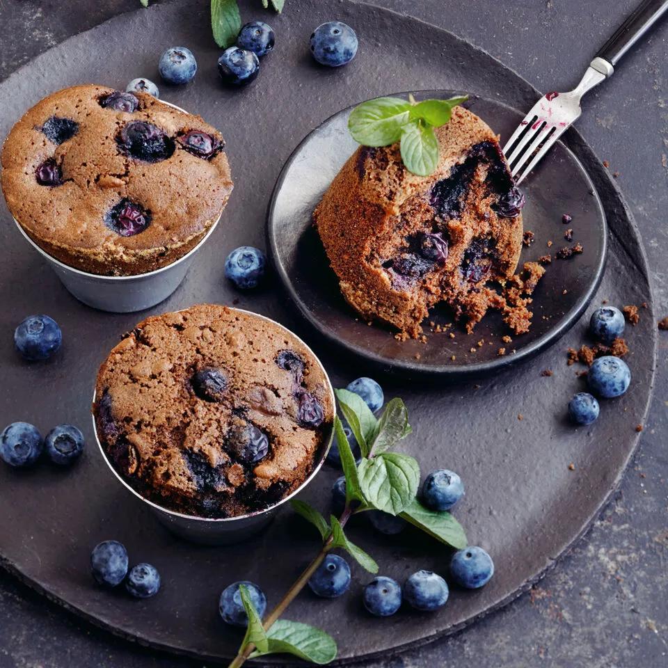 Blaubeermuffins mit Minzlikör Rezept (glutenfrei) | Küchengötter