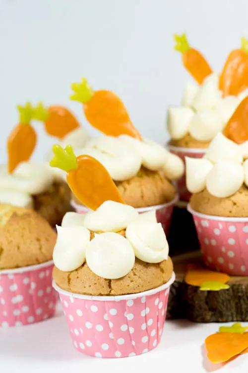 Eierlikör Cupcakes zu Ostern - Törtchen - Made in Berlin