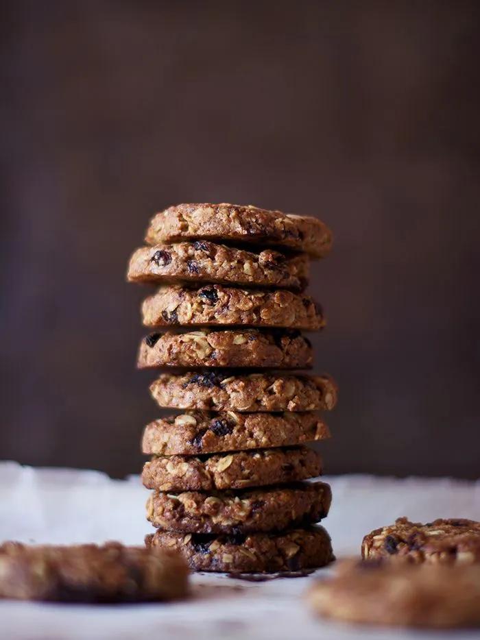 vegan muesli cookies | Muesli cookies, Vegan cookies, Muesli