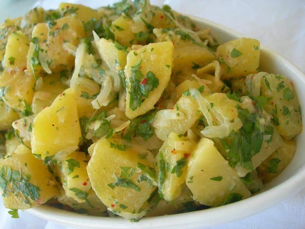 Türkischer Kartoffelsalat ohne Mayo | Essen Rezept
