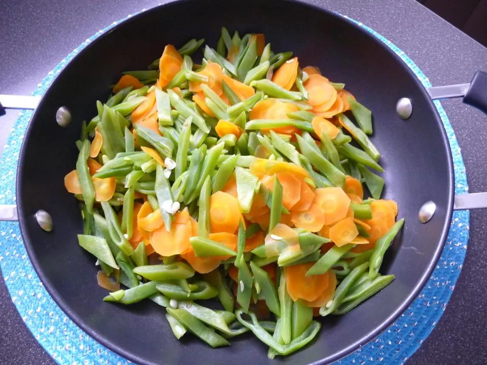 Karotten-Bohnen-Gemüse (Rezept mit Bild) von Juulee | Chefkoch.de