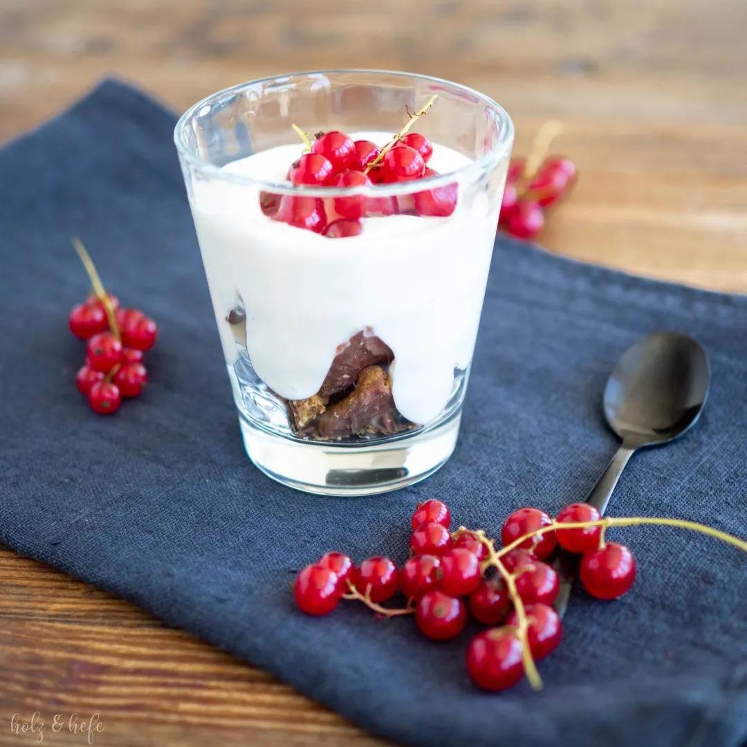 Sommerliches Dessert mit Johannisbeeren und Zitronenquark (mit Bildern ...