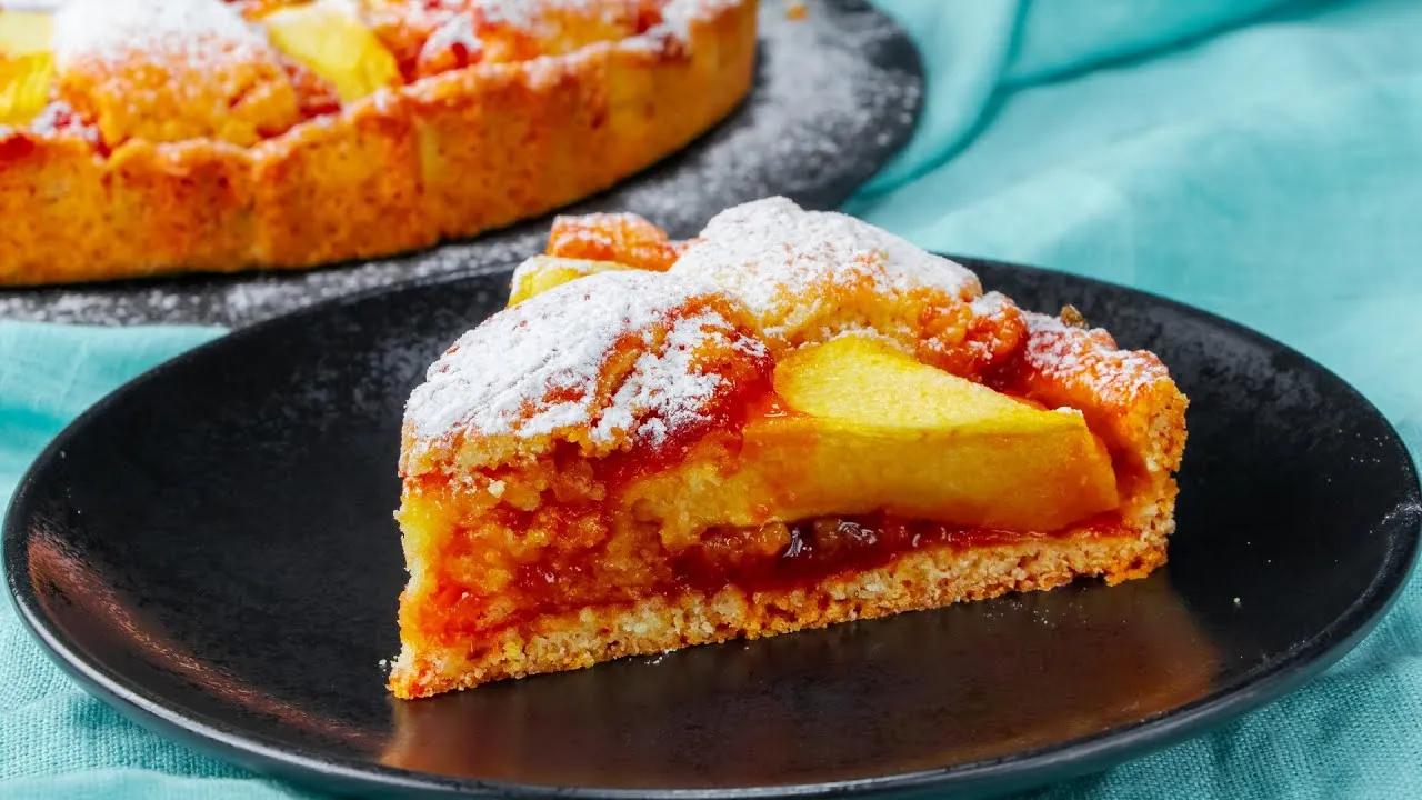 Ein königlicher Kuchen mit Äpfeln und Aprikosenmarmelade - YouTube