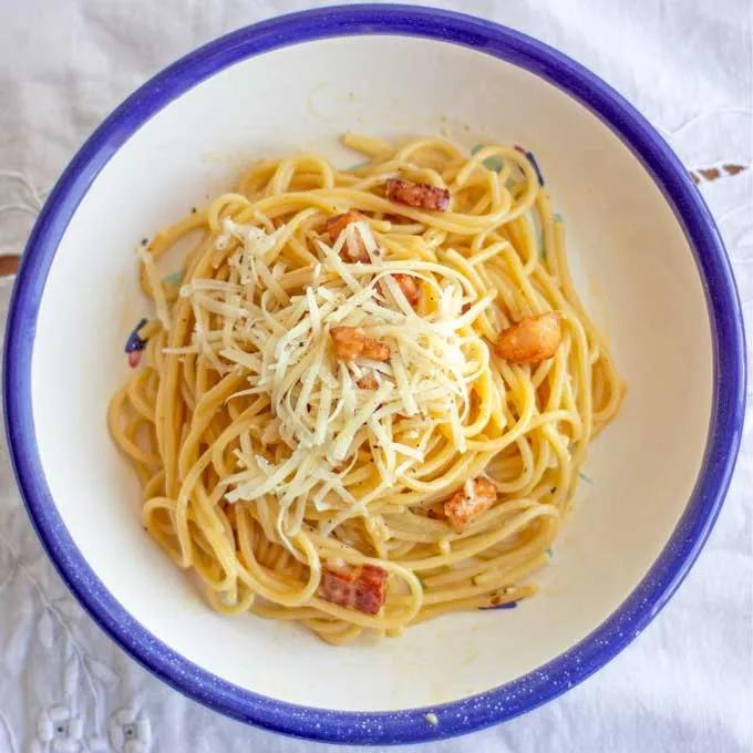 Spaghetti alla Carbonara - Recette italienne traditionnelle | 196 flavors