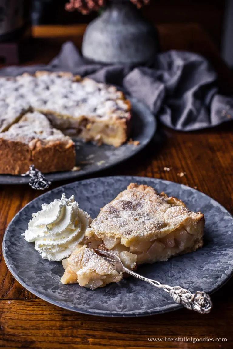 Gedeckter Birnenkuchen - wahnsinnig fruchtig und lecker! - Life Is Full ...