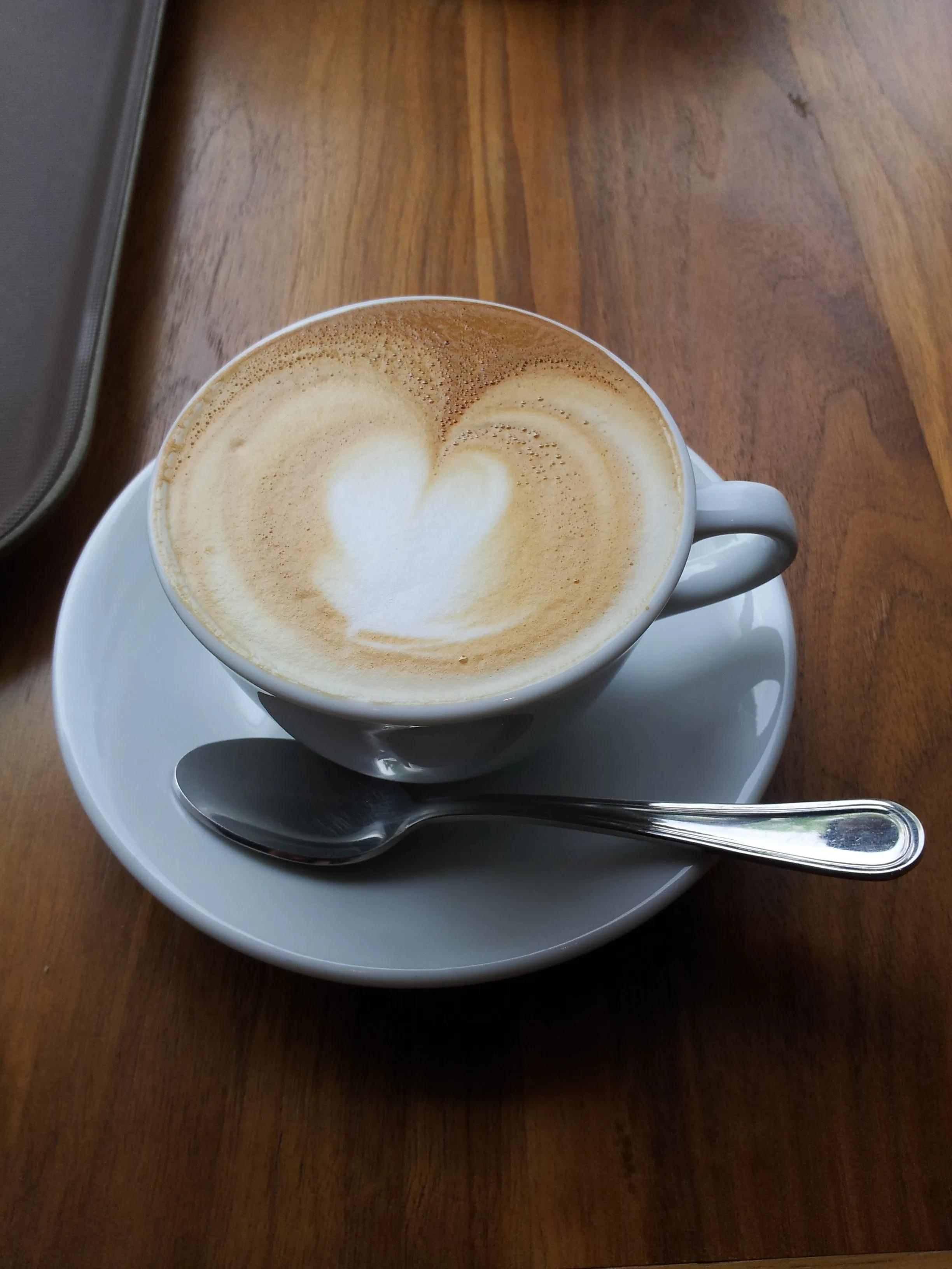 Gambar : latte, cappuccino, jantung, minum, espreso, cangkir kopi ...
