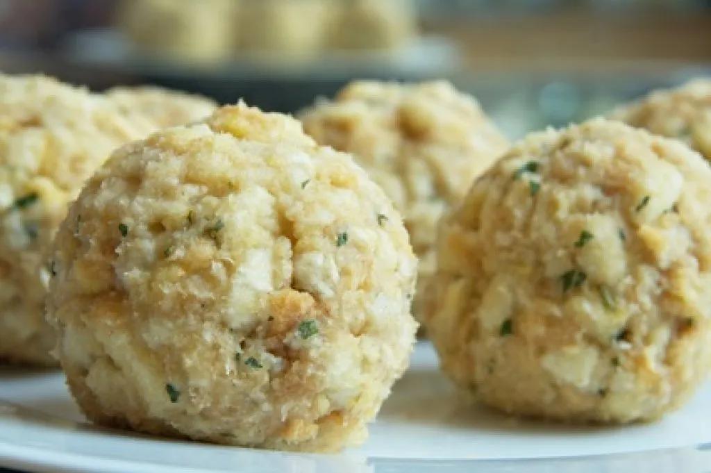 Semmelknödel aus dem Dampfgarer - Rezept | Kochrezepte.at