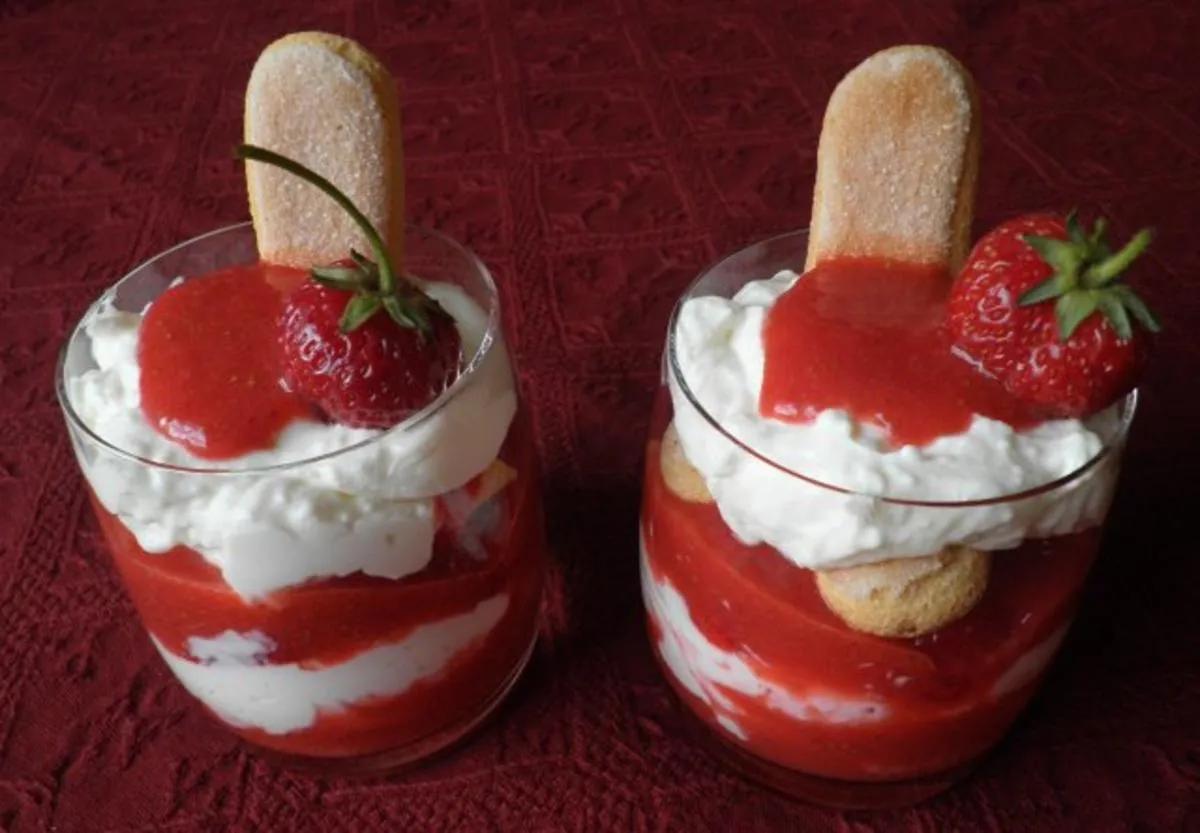 Erdbeer-Quark-Dessert - Rezept mit Bild - kochbar.de