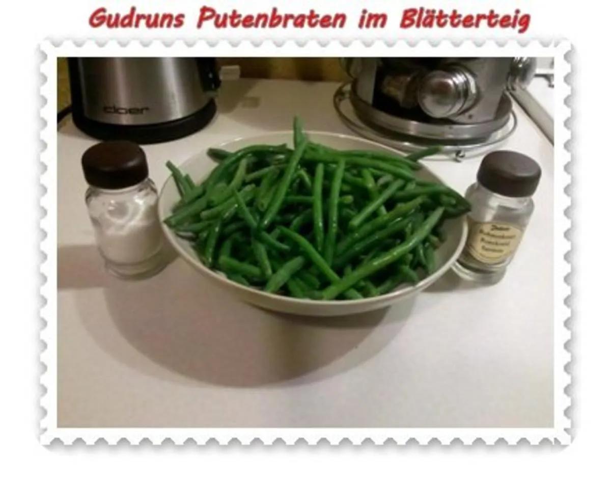 Gemüse: Putenbraten im Teigmantel mit Sesamsoße und grüne Bohnen im ...