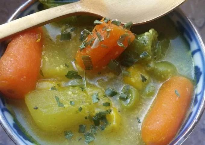 Indische Kartoffel-Erbsen Suppe Rezept von I to Cook by Rania - Cookpad