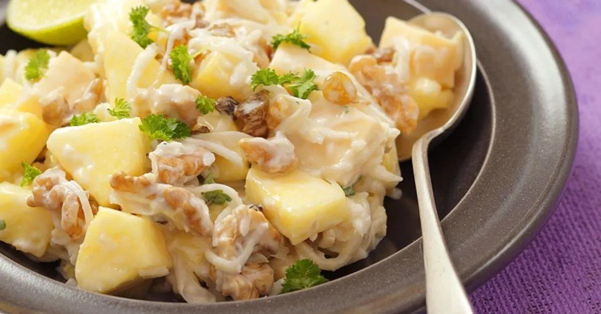 Selleriesalat mit Ananas Rezept | EAT SMARTER