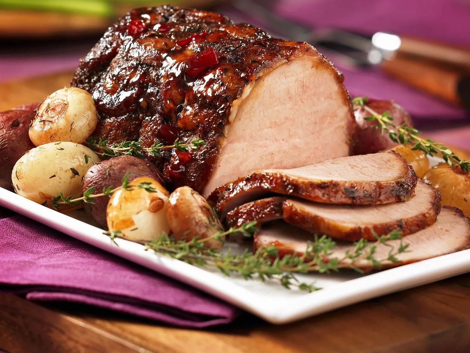 Schweinebraten - smarter - Zeit: 50 Min. | eatsmarter.de Bavarian ...