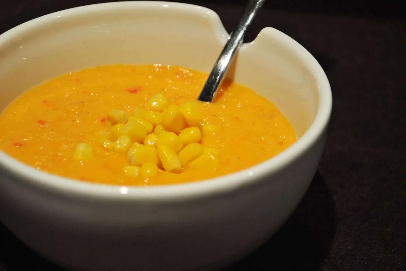 Küchenzaubereien: Paprika-Mais-Suppe