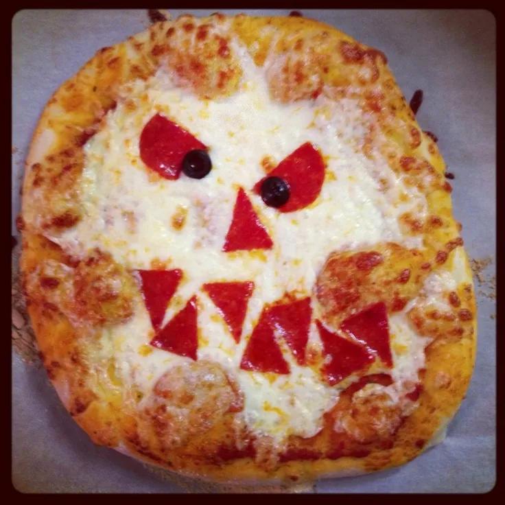 Scary pizza, halloween | Russ-O-Lantern | Pinterest