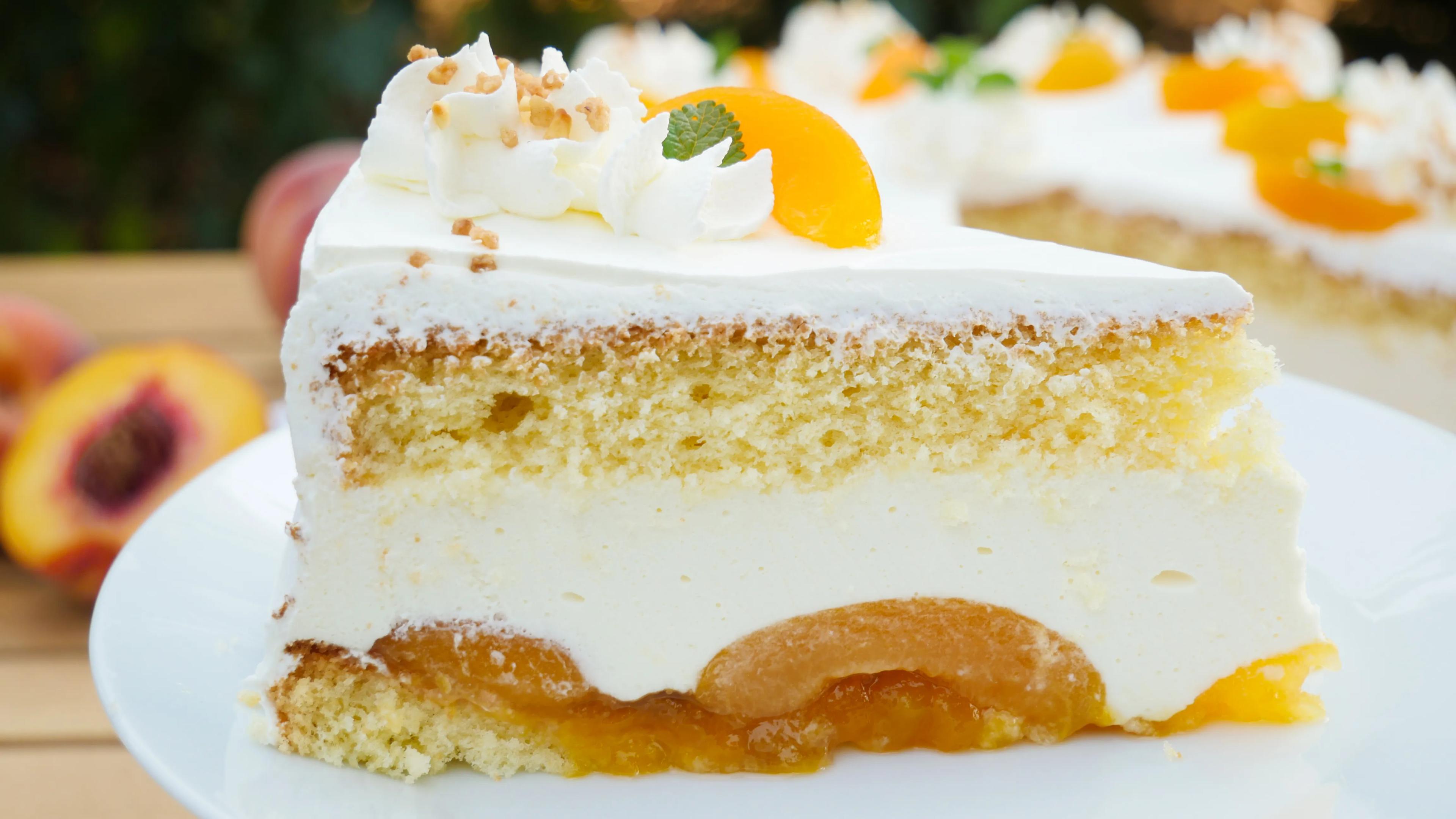 Rezept: Pfirsich Maracuja Torte | Cremig-Fruchtige Torte mit lockerem ...