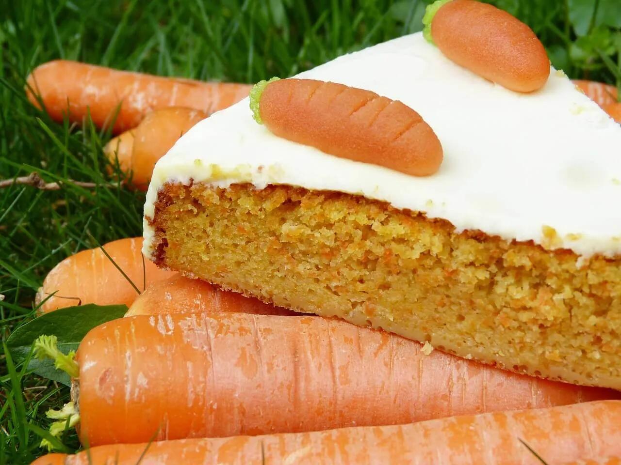 ᐅ Karottenkuchen mit Walnüssen in der Heißluftfritteuse